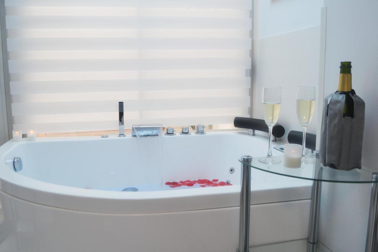 Blue Horizon Luxury Apartment Nerja Exterior photo